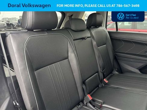 Certified 2024 Volkswagen Tiguan SE w/ Panoramic Sunroof Package image 26