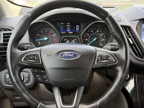 Used 2017 Ford Escape Titanium AWD/4WD image 13