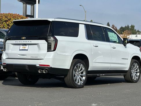 New 2026 Chevrolet Suburban Premier w/ Sun And Tow Package image 4