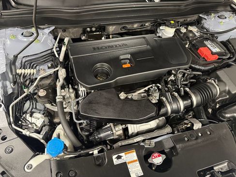 Used 2022 Honda Accord Touring image 41