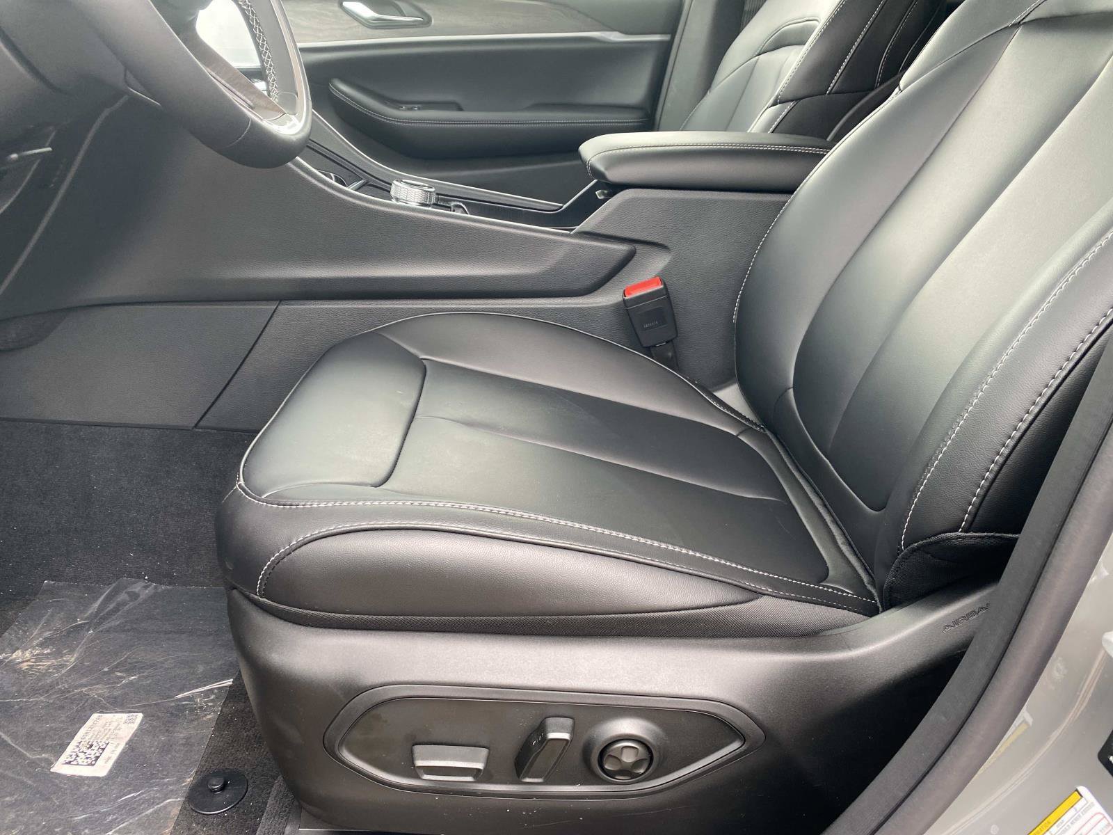 New 2027 Jeep Grand Cherokee Limited AWD/4WD image 13