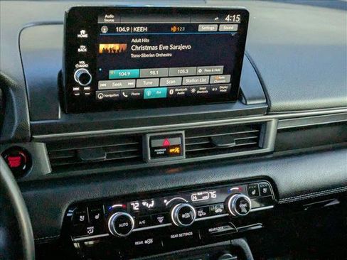 Used 2025 Honda Pilot Elite image 14