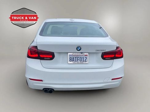 Used 2014 BMW 328i Sedan RWD image 5