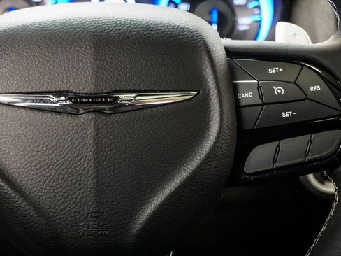 Used 2023 Chrysler 300 S image 16