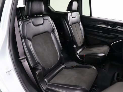 Used 2022 Jeep Grand Cherokee L Laredo image 32