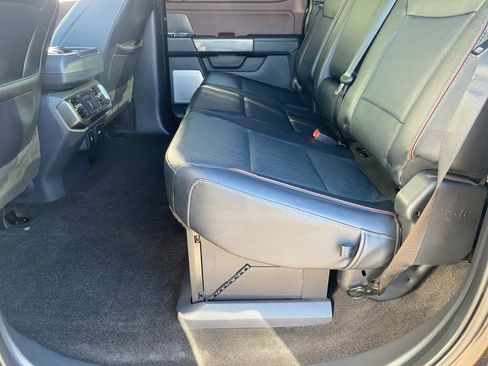 Used 2022 Ford F150 Lariat w/ Equipment Group 502A High image 17