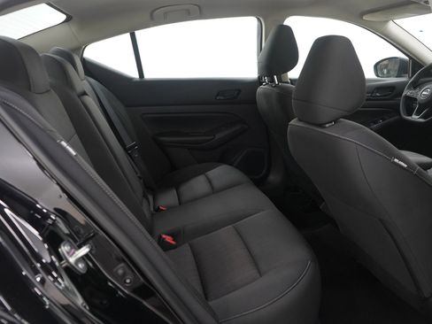 Used 2025 Nissan Altima 2.5 S image 12