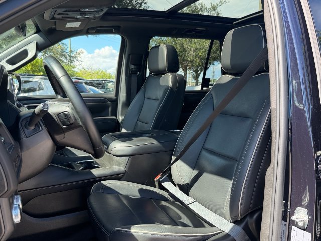 Certified 2023 GMC Yukon SLT RWD image 9
