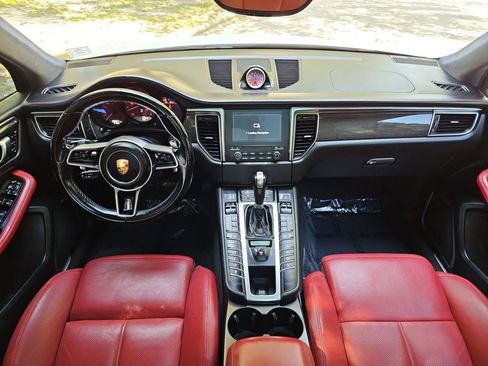 Used 2018 Porsche Macan GTS image 11