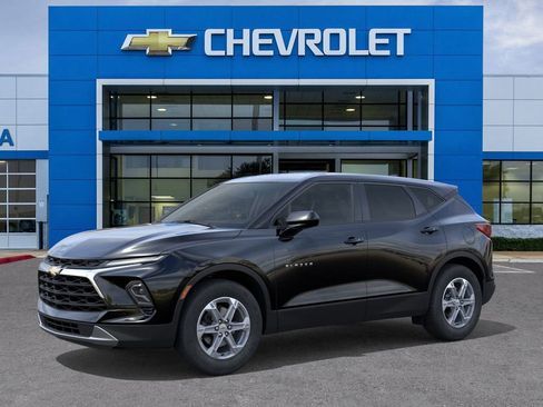 New 2026 Chevrolet Blazer LT image 2