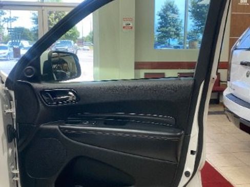 Used 2022 Dodge Durango R/T RWD image 11