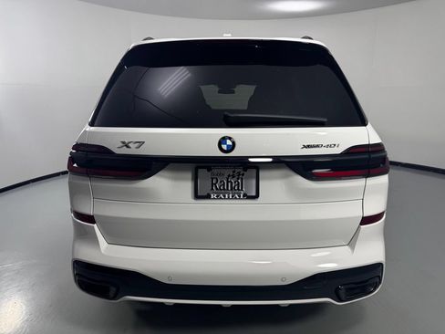 Used 2026 BMW X7 xDrive40i w/ M Sport Package AWD/4WD image 7