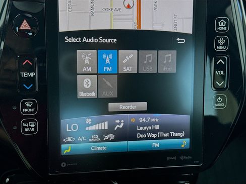 Used 2019 Toyota Prius Prime Premium FWD image 11