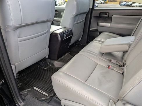 Used 2019 Toyota Sequoia SR5 image 33