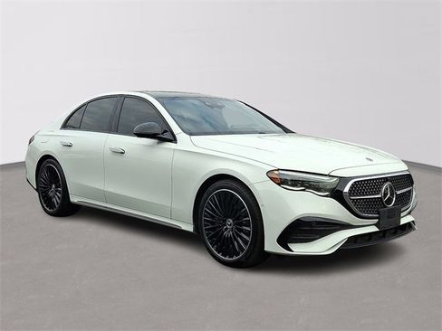 Certified 2024 Mercedes-Benz E 450 4MATIC Sedan image 3