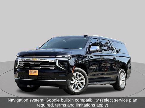 Used 2025 Chevrolet Suburban Premier w/ Sun And Tow Package AWD/4WD image 2