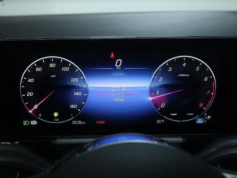 Used 2025 Mercedes-Benz GLA 250 4MATIC image 24