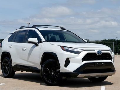 Used 2024 Toyota RAV4 SE w/ Convenience Package