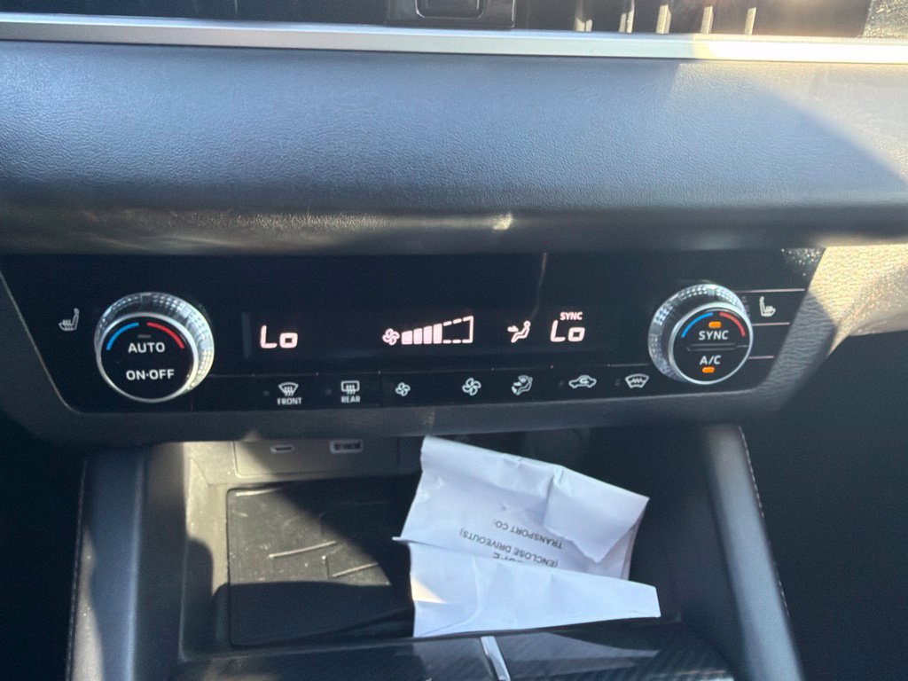 Used 2022 Mitsubishi Outlander SE AWD/4WD image 11