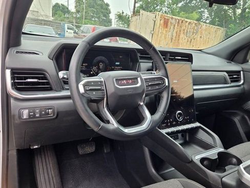 Used 2025 GMC Terrain Elevation AWD/4WD image 10