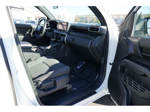 Used 2024 Toyota Tacoma SR image 25