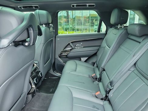 Certified 2025 Land Rover Range Rover Sport SE AWD/4WD image 16