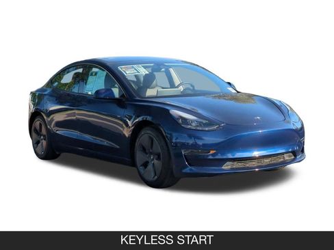 Used 2023 Tesla Model 3 Standard Range RWD image 2