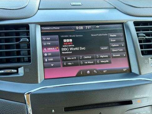 Used 2013 Lincoln MKS image 16