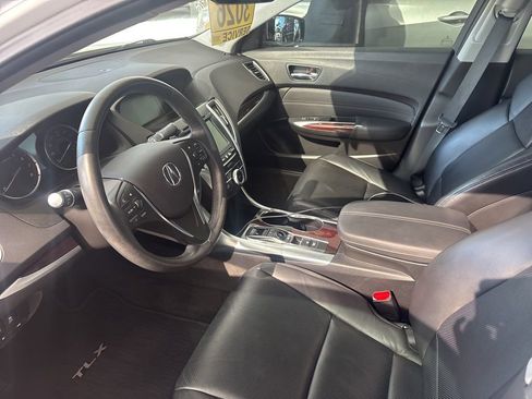 Used 2015 Acura TLX V6 w/ Technology Package image 3