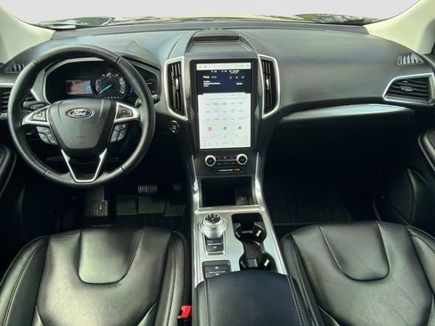 Used 2022 Ford Edge Titanium AWD/4WD image 16