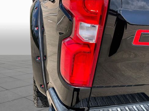 Used 2019 Chevrolet Silverado 1500 Custom Trail Boss w/ Custom Convenience Package AWD/4WD image 28