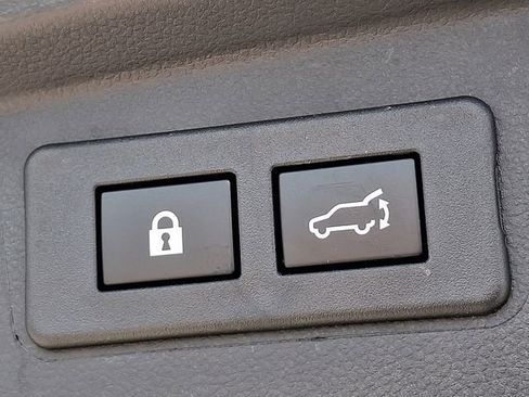 Certified 2025 Subaru Outback Onyx Edition image 30