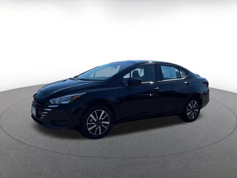Used 2025 Nissan Versa SV FWD image 7
