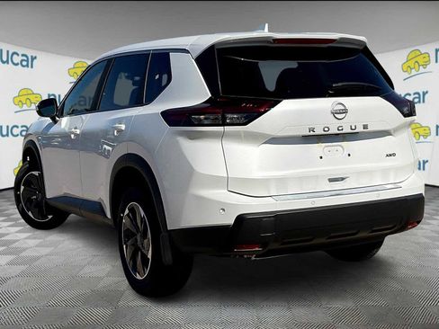 New 2026 Nissan Rogue SV w/ Cold Weather Package image 4