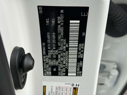 Used 2021 Lexus RX 350L Premium w/ Premium Package image 32