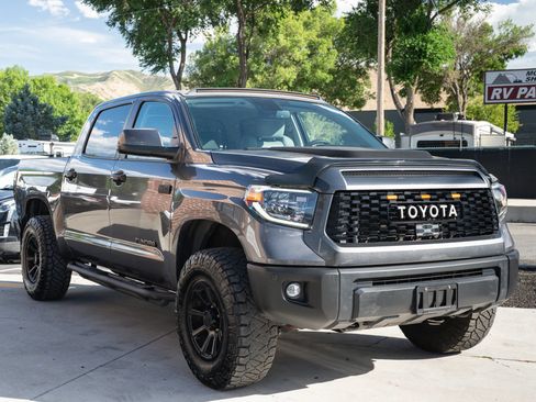 Used 2021 Toyota Tundra Limited w/ Limited Premium Package AWD/4WD image 11