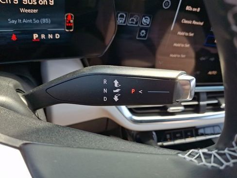 Certified 2025 Chevrolet Equinox EV LT image 15