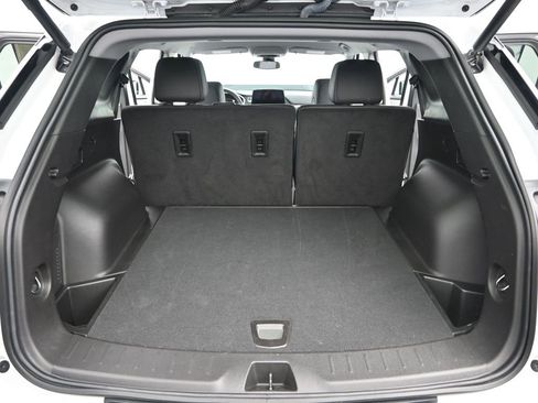 Used 2024 Chevrolet Blazer LT image 11