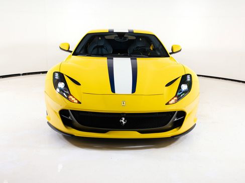 Certified 2019 Ferrari 812 Superfast RWD image 9