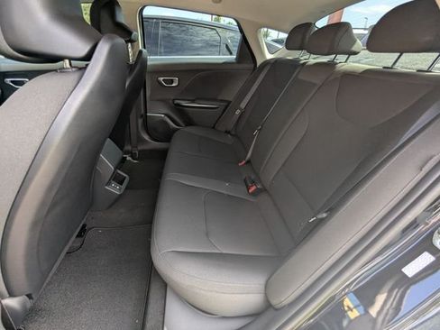 New 2026 Kia K4 FWD image 11