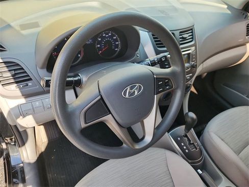 Used 2017 Hyundai Accent SE image 10