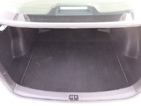 Used 2023 Toyota Corolla LE image 7