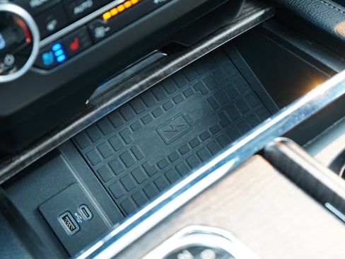 Used 2021 Ford Expedition Limited image 29