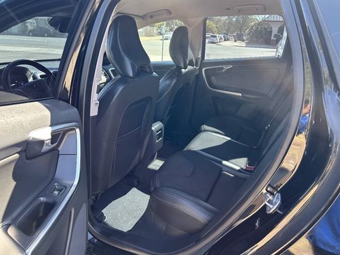 Used 2017 Volvo XC60 T5 w/ Tailgate Package FWD image 17