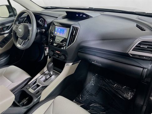 Certified 2024 Subaru Forester image 25