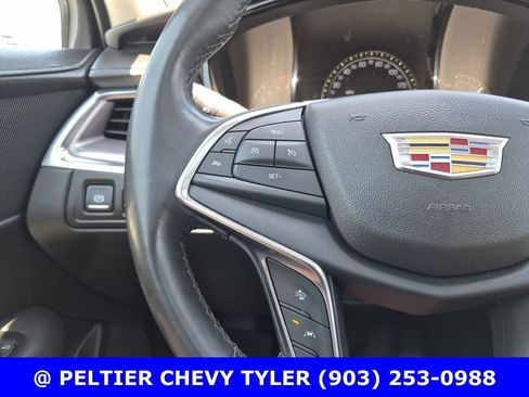 Used 2018 Cadillac XT5 Luxury w/ Driver Awareness Package FWD image 30