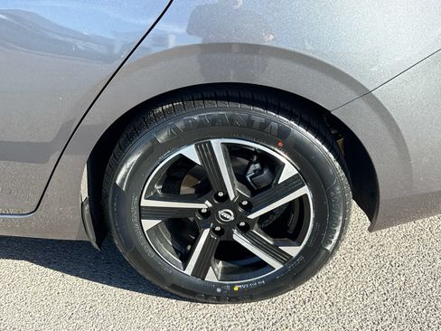 Used 2025 Nissan Sentra SV FWD image 7