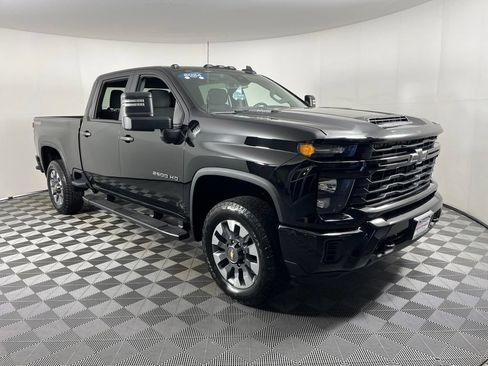 Certified 2024 Chevrolet Silverado 2500 Custom w/ Custom Value Package AWD/4WD image 19
