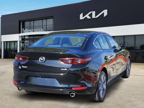 Used 2021 MAZDA MAZDA3 s FWD image 5