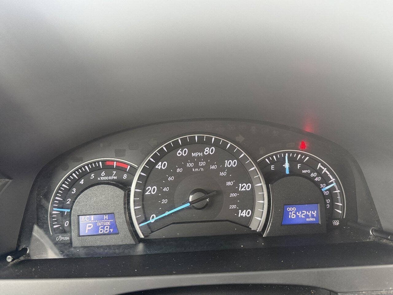 Used 2012 Toyota Camry LE FWD image 14